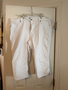 d. jeans White Denim Capris